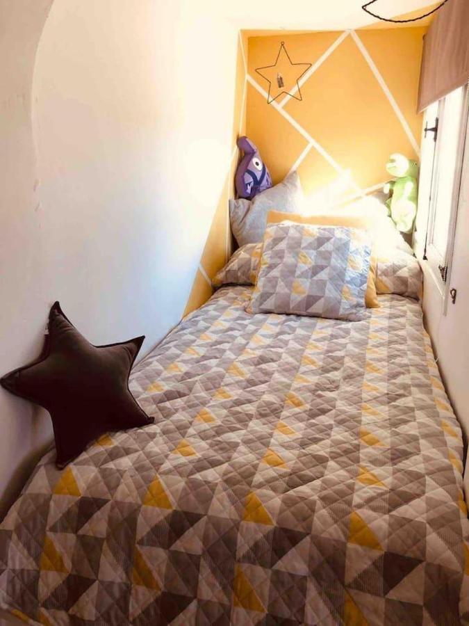Lovely 2 Bed Apartment In Алкалалі Екстер'єр фото